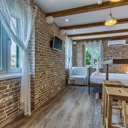 Charming Studio Apartment Сплит Екстериор снимка
