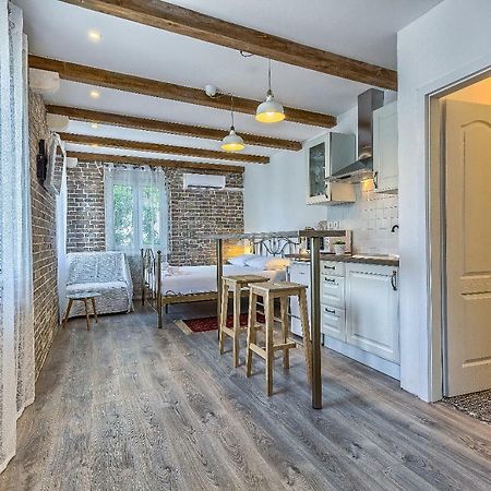 Charming Studio Apartment Сплит Екстериор снимка