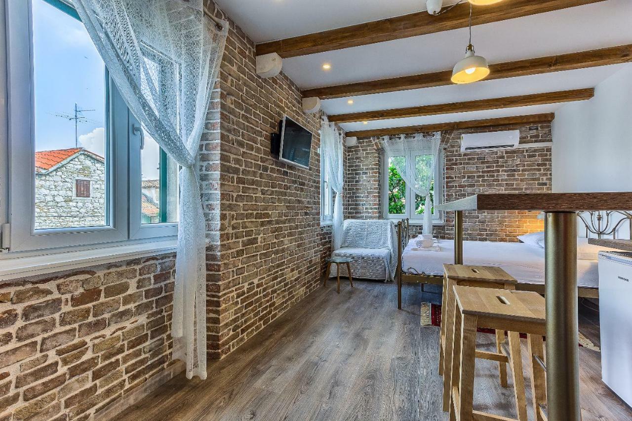 Charming Studio Apartment Сплит Екстериор снимка