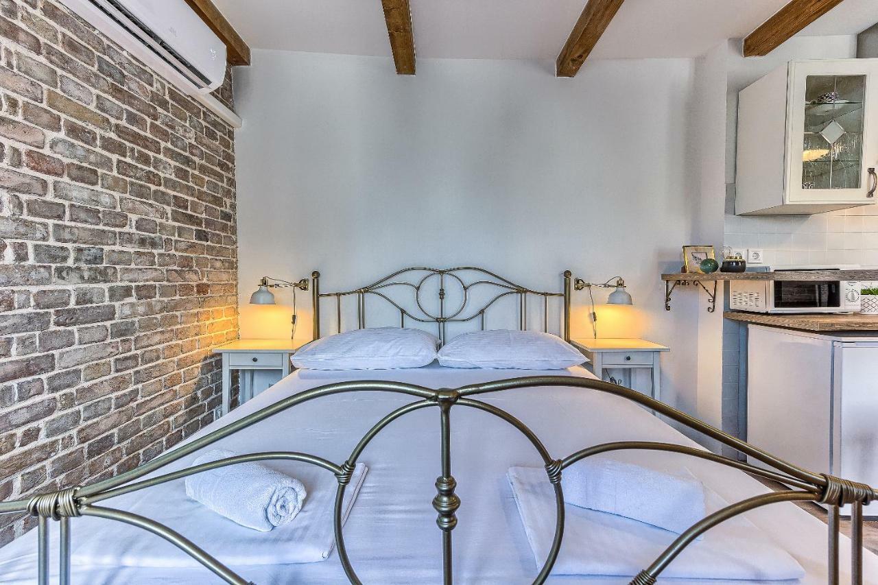 Charming Studio Apartment Сплит Екстериор снимка