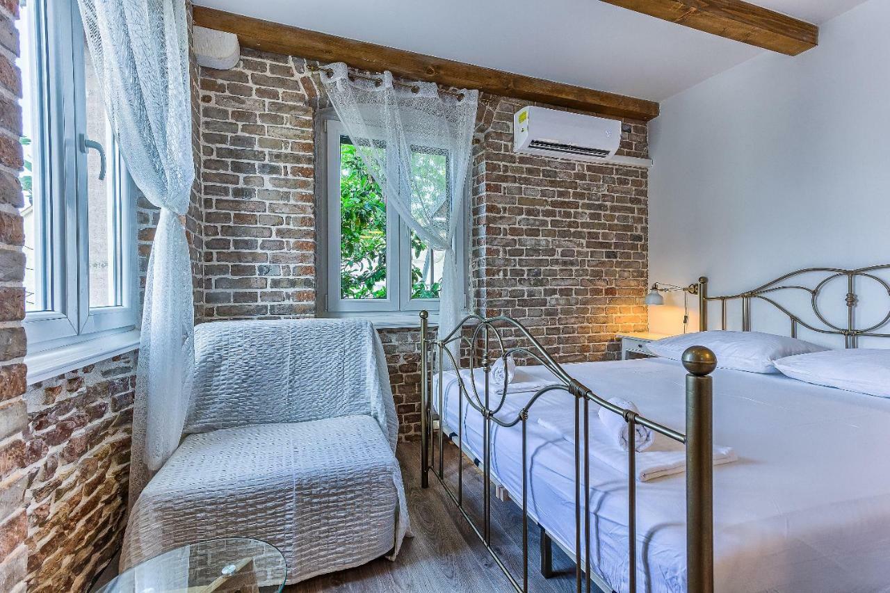 Charming Studio Apartment Сплит Екстериор снимка