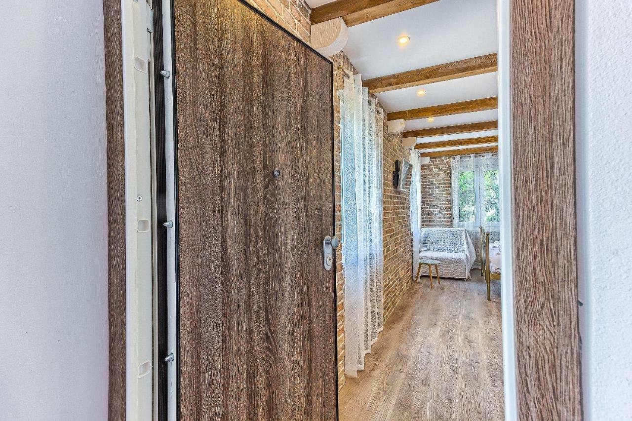 Charming Studio Apartment Сплит Екстериор снимка